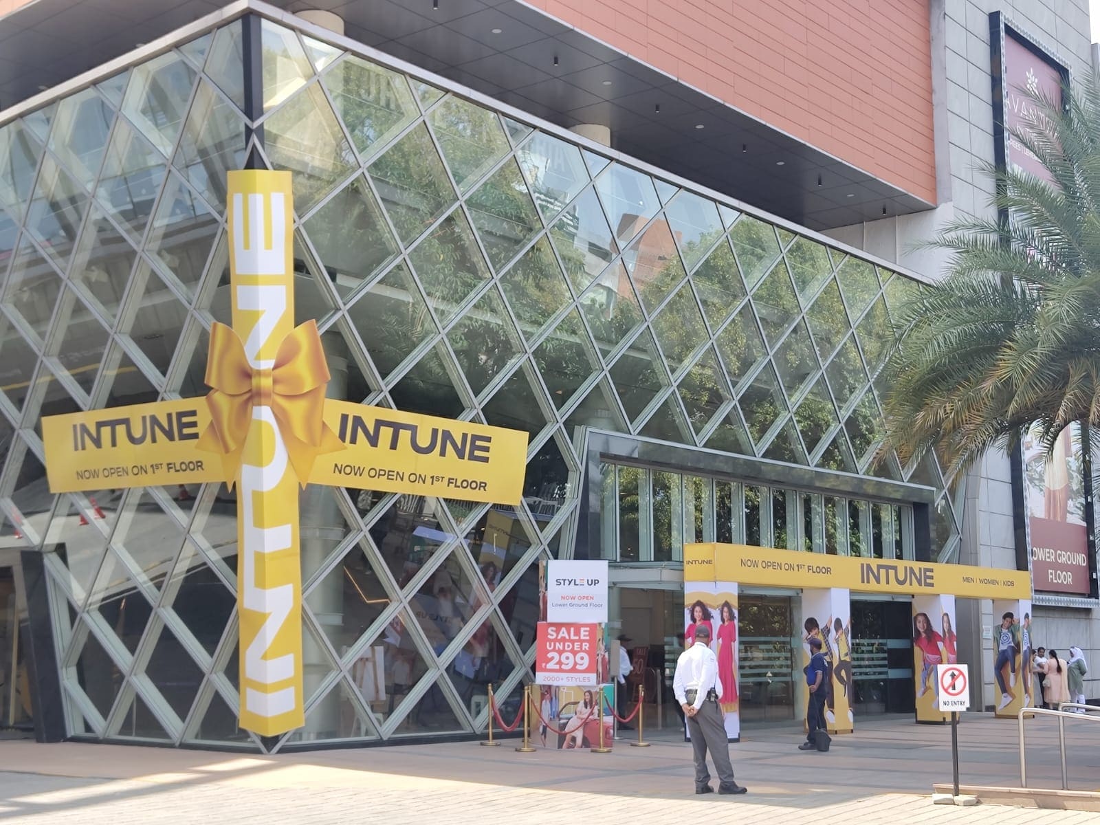 5b273d5e-59d9-429d-a1ac-781dd1211c71